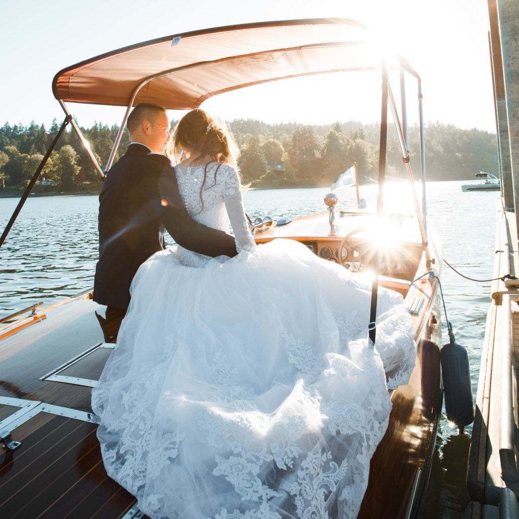 hochzeitsfotograf-koeln-1 Hochzeitspaar auf dem Boot